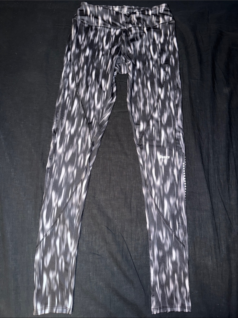 Asics Black & White Motion-Print Leggings
